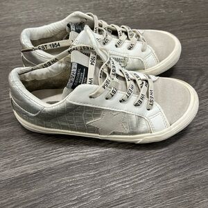 Kids size 3 Vintage Havana